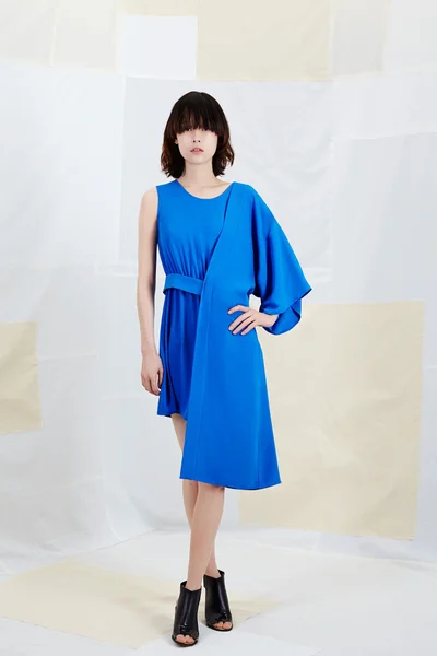 Look 16